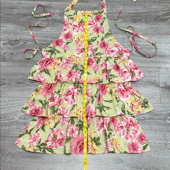 April Cornell 100% Cotton Garden Floral Ruffle Tiered Pocket Kitchen Apron - Picture 9 of 16
